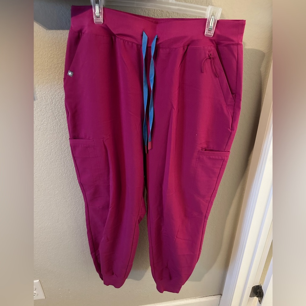 FIGS Jogger Scrub pants